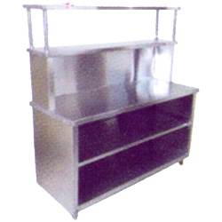 Pickup Table With Middle & O.H. Shelf